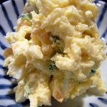 立呑み処 ひさまつ - ポテトの旨みも出ています。 美味しい。