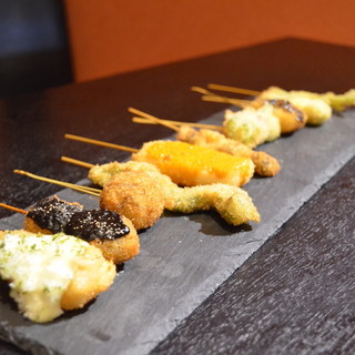 おまかせ串揚げは1本280円