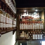 ホワイトラベル - ここのボトルキープはデュワーズホワイトラベルがメイン