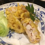 お食事処　よしの - レンコンとエビの挟み揚げ
