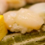 赤坂 すし 秀 - おまかせ15貫握り 1944円 の帆立