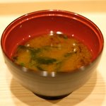 赤坂 すし 秀 - おまかせ15貫握り 1944円 の赤出汁