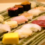 赤坂 すし 秀 - おまかせ15貫握り 1944円