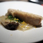 エクアトゥール - 海老芋のフリット　鮑添え　独活のソース　柚子風味