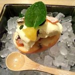 四季彩 葉月 - ラムレーズンと干柿のアイス♬器の柿は凍ってて、頂けます(*^^)v