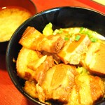 ヤンバル食堂 - ラフテー丼