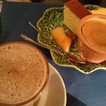 カステラ ド パウロ - 食文化比較体験プレートとココア