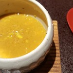 馳走 啐啄一十  - ②このわた(石川県能登産)餡の茶碗蒸し
      
      シンプルな出汁の茶碗蒸しにこのわたの酸味と旨み、ほのかな苦味と微かな甘み、大人の茶碗蒸しですね。