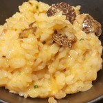 馳走 啐啄一十  - ⑰  黒トリュフ(イタリア産)ご飯(生玉子入り)
      今回は毛蟹(北海道襟裳岬産)入りを頂きました。