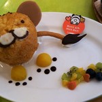 Smile Kitchen - ライオンシューアイス（６８０円）。