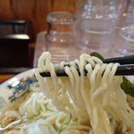 中華蕎麦 春馬 - 麺アップ