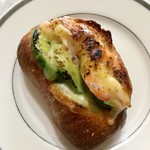 Pane Ho Maretta - えびアボカドのドッグ ¥330+税