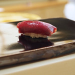 日本橋蛎殻町 すぎた - 【握り】山口県仙崎の赤身の漬け
