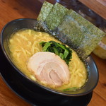 駒込家 - 醤油豚骨ラーメン（６９０円）２０１８年２月