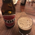 世沙弥 - 箕面ビール 黒・330mL 800円(税抜)