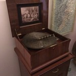 世沙弥 - 手回しオルゴール