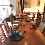 世沙弥 - テーブル