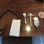 世沙弥 - 雪解握席 15000円(税抜)