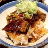ひつまぶし名古屋備長 グランフロント大阪店 - 薬味をのせて