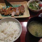 文字平 - 伊達鶏の塩焼き定食