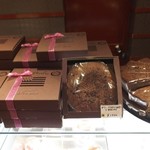 ラ・ピエール・ブランシュ - 