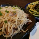 永吉 - ゆで豚もやしにんにくポン酢　４５０円