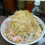 ラーメン二郎 - 小ラーメン　ネギ　ヤサイマシマシニンニク