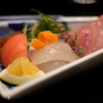 帰燕 - 昼懐石 6890円 の寒ビラメ、寒ブリ 鯛の煮凝り、橙添え