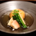 帰燕 - 昼懐石 6890円 の海老芋饅頭、筍、セリ、梅のお麩