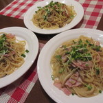 ビストロ アオキ - ベーコンとキノコのパスタ700円