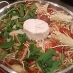 韓国料理 豚とんびょうし - イイダコのサムギョプサル鍋