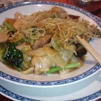 ホテルオークラ レストラン横浜 中国料理 桃源 - 五目焼きそば　麺よく焼き