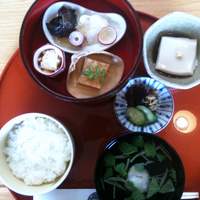 鉢の木 新館 - 鉢の木 北鎌倉新館・入れ子膳一の重