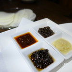 豊栄 - 4種の醬（豊栄醬・生姜醬・高菜醬・玉ねぎ醬）