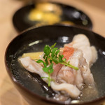 うを徳 - 【椀（わん）】、朝〆（あさじめ）房州勝浦（あはかつうら）目抜（めぬけ）、一貫二百五十匁（≒4.7kg）