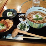 Ginza Kiya - カツ丼セット1080円・全景