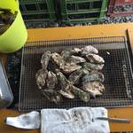 石巻かき小屋 - 焼き始めました