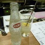 もつ焼 碁ゑん - レモンサワー　380円