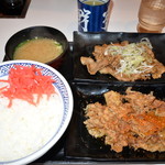 Yoshinoya - 牛牛定食ご飯大盛（無料）680円