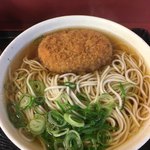 潮屋 - コロッケそば