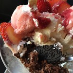 ザ リビング - 底にはブラウニーやオレオのビター地盤