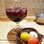 もつ焼★キャプテン - 「深山ぶどう酒」とお通し