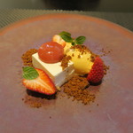 スゥリル - 30年2月　苺　クリームチーズ　パンビデス