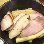 いかれたヌードル フィッシュトンズ - 