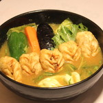 餃子蔬菜咖喱湯