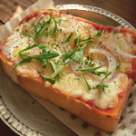 メイパール - ピザトースト 400円