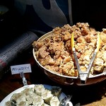 魚のあんよ - 鶏唐揚げと焼売。