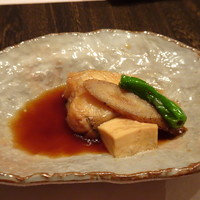 会員制 寿司割烹鷹勝 中洲店 - ◆鰈の煮付け・・鰈は厚みがありますし、お味付は甘目ですけれどよく浸みています。