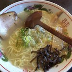 仲屋 - 鶏ガラスープ  しおラーメン ¥550