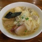 白だし特製わんたん麺